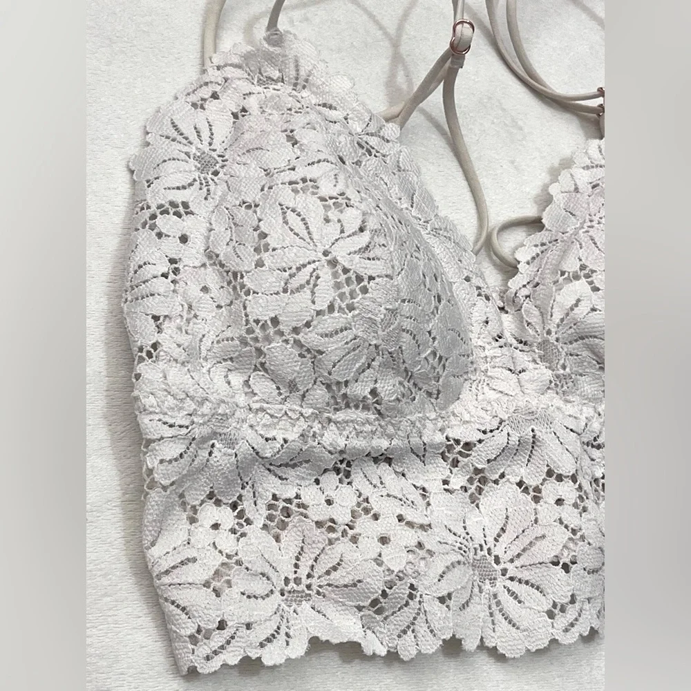 PINK by Victoria’s Secret Women’s White Floral Lace Strappy Wireless Bralette - Picture 2 of 16